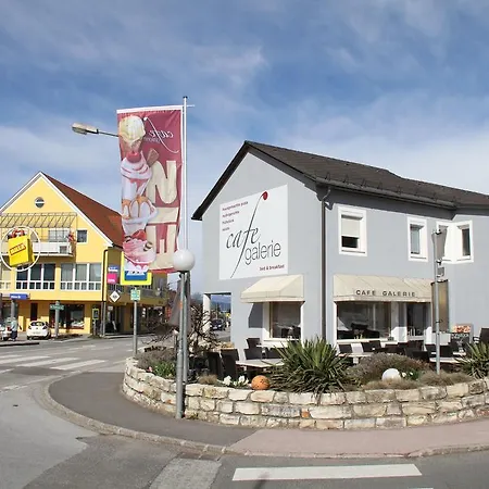 Cafe Galerie Bed & Breakfast